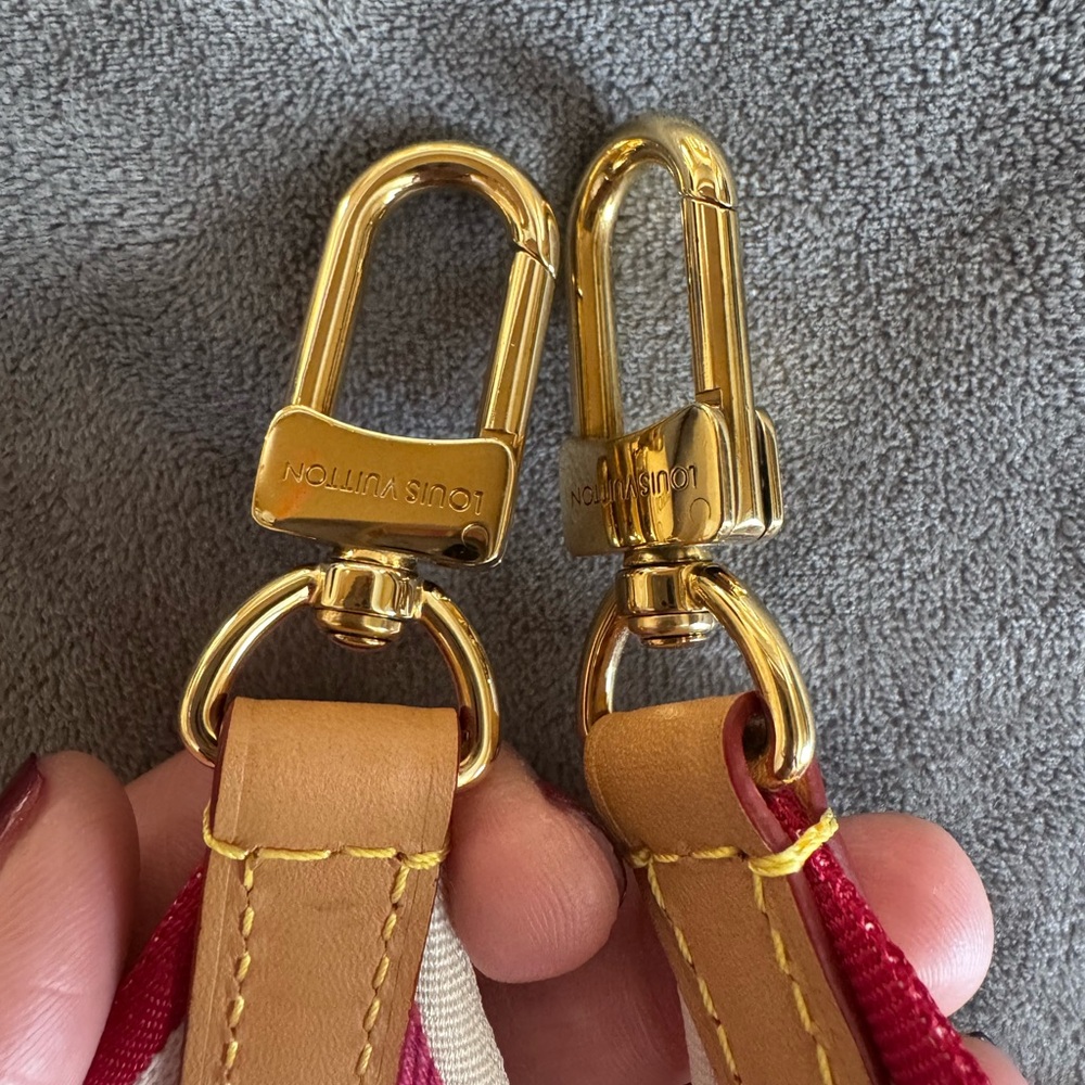 🔥24hrs only🔥Louis Vuitton Logo Shoulder Strap Jacquard Wide Neutral, Pink - Picture 9 of 16